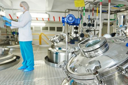 Pharmaceuticals: Serving pharmaceutical manufacturing processes with strict hygiene and purity standards. Stainless steel valves equipped with specialized sealing systems ensure product integrity and prevent cross-contamination in pharmaceutical production lines.