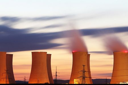 Power Generation: Used for controlling steam, water, and fuel flow, withstanding high temperatures, high pressures, and thermal cycling.