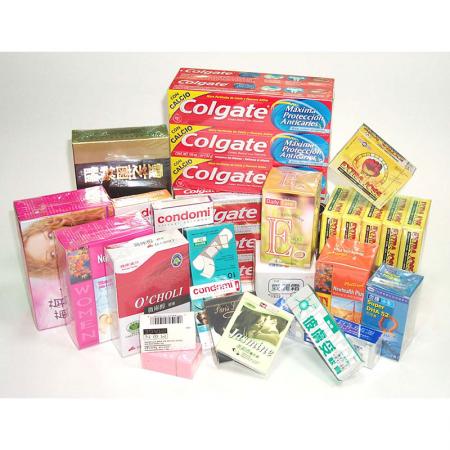 Caja de medicamentos y caja de condones...etc.