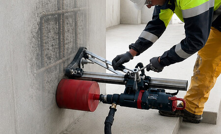 One Machine, Three Methods: The Advantages of Hybrid Diamond Core Drilling