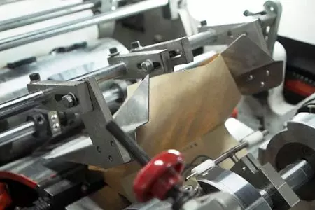 Sacola de papel Kraft personalizada diretamente da fábrica.