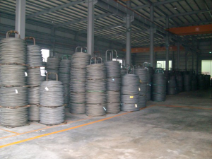 Área para alambre de acero