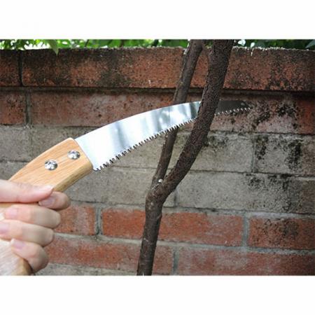 Product application: curved blade pruning hand saw with normal teeth.