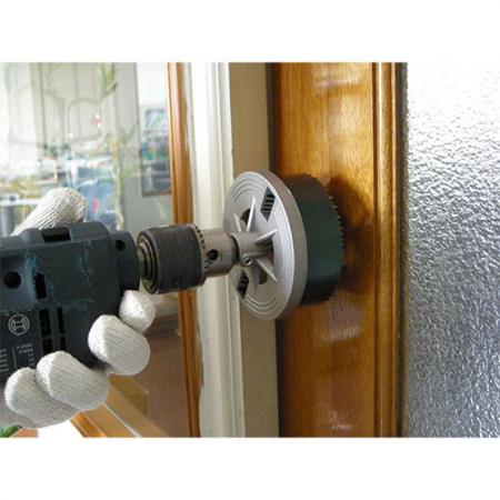 How to drill a doorknob hole by Soteck hole saw.