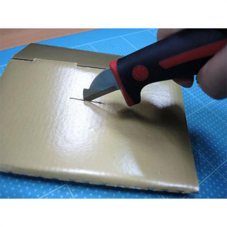 Sharp Knife for cutting corrugated paper.
