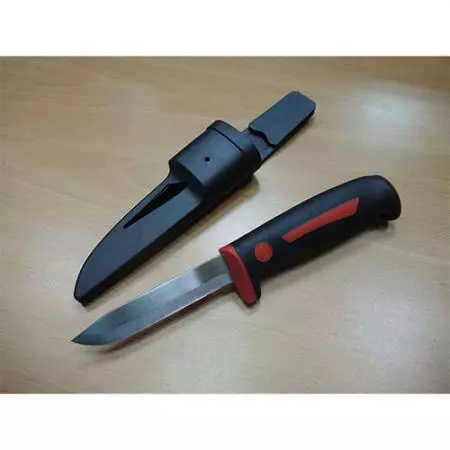 Нож для резки 8,4 дюйма (210 мм) с прочными ножнами.