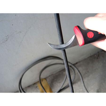 Ferramenta electrica ad exuendas cables et funes.