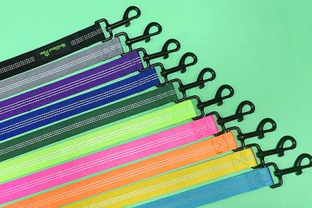 Choose Your Style From 11 Vibrant Leash Colors