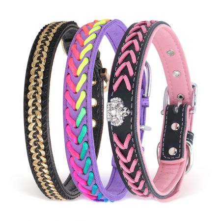 革製犬用カラーの卸売。