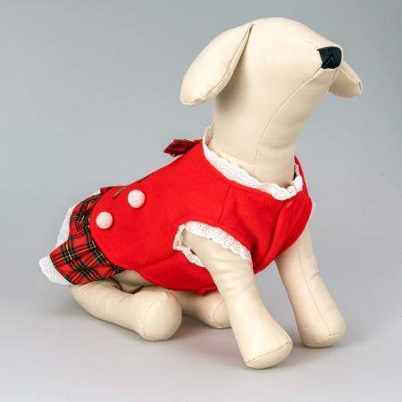 赤いクリスマス犬ドレス。