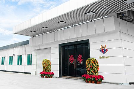 Fabricante de Broches de Metal Personalizados.