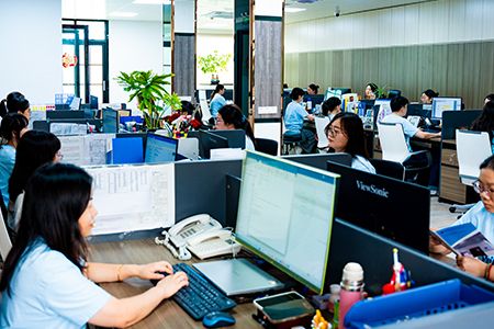 Fabricante de Broches de Esmalte Personalizados.