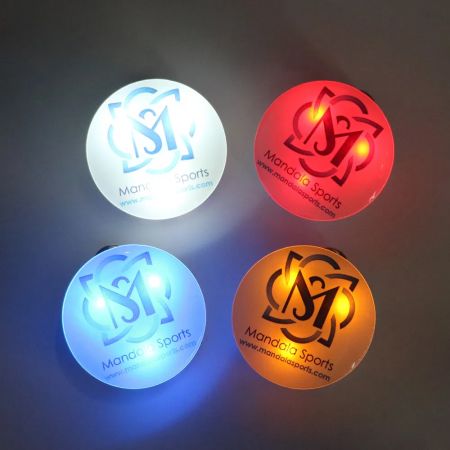 Insignia LED de flash personalizada.