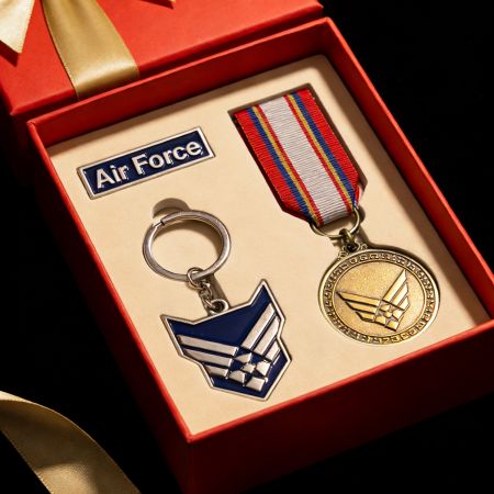 맞춤 제작된 미국 공군 배지.