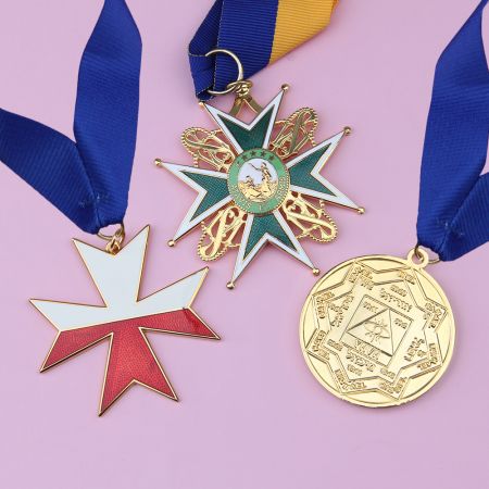 Individuelle katholische Medaille.