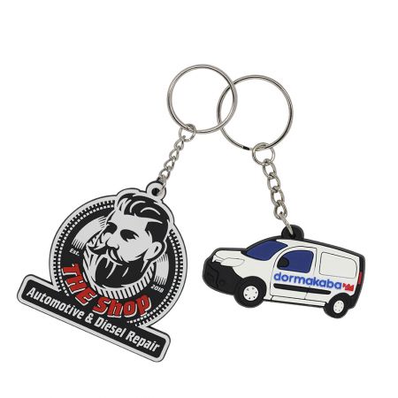 Portachiavi in gomma personalizzato per aziende.