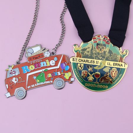 ميداليات التعرف على الشركات عالية الجودة والإبداع.