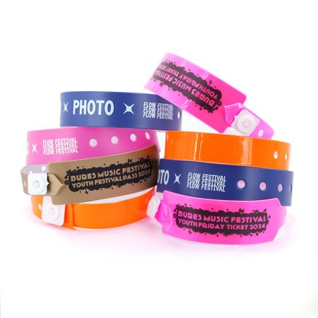 Pulseras de vinilo PVC desechables personalizadas.