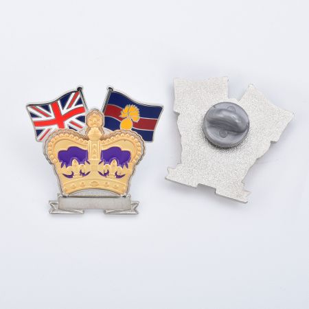 סיכות מתכת לדש דגל לאירועים.