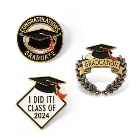 دبابيس ثوب التخرج مباشرة من المصنع.