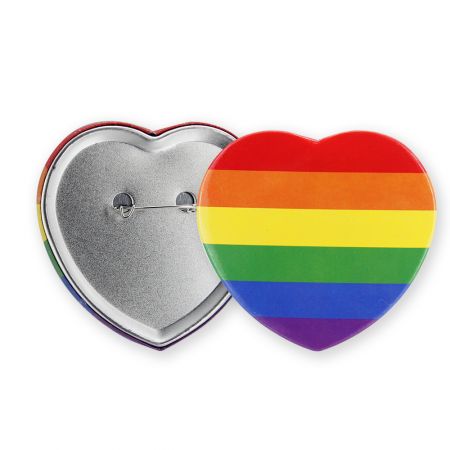 Рекламные значки в форме сердца.