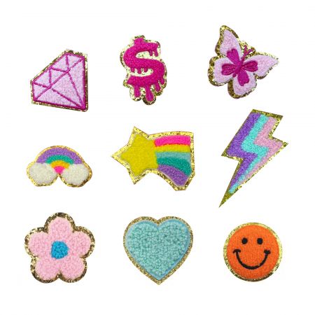 カスタムメイドのシェニールパッチ。