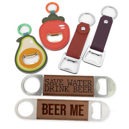 Apribottiglie in pelle per birra personalizzato.