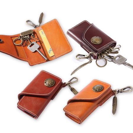 Персонализированные ключницы из натуральной кожи.