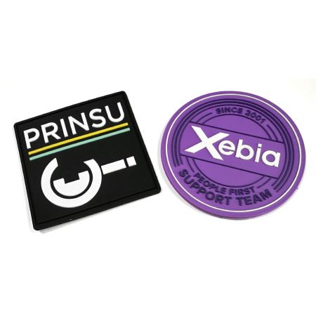 Etiqueta de borracha personalizada em múltiplas camadas.