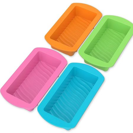 Персонализированные силиконовые формы для выпечки с различными логотипами.