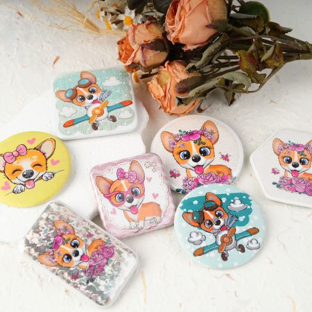 プロモーション用のかわいいボタンピン。