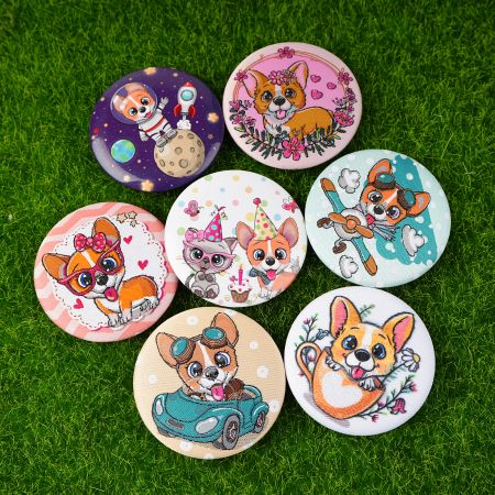 かわいい動物のピンバックボタンピン。