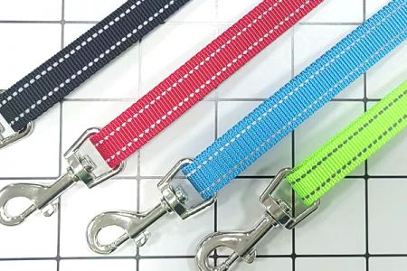 متعدد الألوان متوفر في المخزون لاختيارك