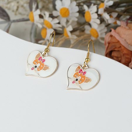 עגילי קורגי בצורת לב - ספק עגילי לב קורגי וולשי