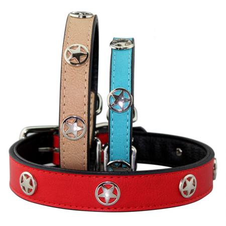スタッズ付きレザー犬用カラー。