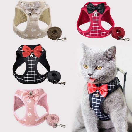 Imbracatura per gatti in rete rosa con campanella.