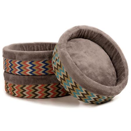 سرير كلب من الألياف الدقيقة. - سرير كلب من الألياف الدقيقة بكميات كبيرة.