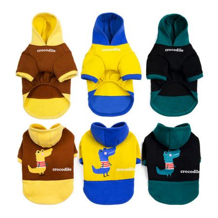 معطف حيوان أليف بتطريز.