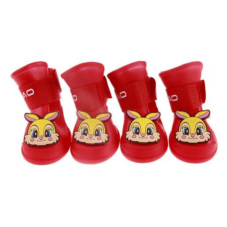 Giày mưa cho chó với miếng cao su.