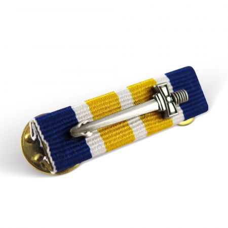 Ruy băng huy chương quân đội.