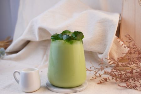 Kokosnuss Pandan Latte mit Sago