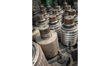 Industrial Steel Mill Rolls & Rollers - Centrifugally cast steel mill roll body and shaft combined roll