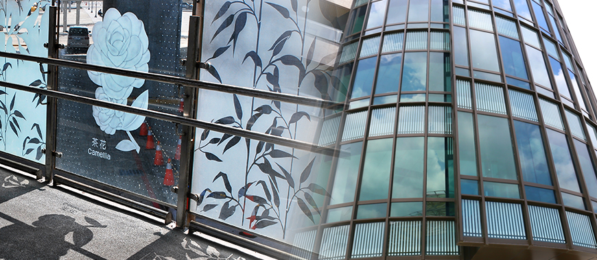 1.Partition Curtain Glass : printing thermal, UV isolation layer, or self-cleaning layer, logo etc
2.Household Glass, Bathroom Glass : printing ground painting, graphic decoration, stripes line, text and logo, etc.
3.Fine Art Glass, Interior Decorative Glass : printing ground painting, graphic decoration, stripes line, art writing calligraphy, etc.