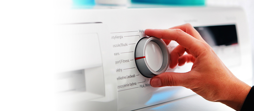 Impression graphique multicolore exquise sur métal ou plastique, tels que plaque signalétique ou enseigne, plaque en plastique, plaque de moteur, plaque électroformée, plaque en polly, plaque en métal imité, plaque de commutation de membrane, carte de crédit, carte VIP, carte de membre, carte de sécurité, carte financière.