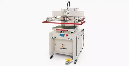 Imprimante électrique à écran plat numérique (taille avancée 600x700 mm) - Les paramètres peuvent être prédéfinis sur le panneau de contrôle tactile HMI pour atteindre une gestion de production numérique, une réduction minimale de la pression de l'air, une montée et une descente rapide de l'écran et un positionnement précis.