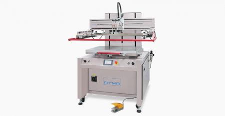 Elektrischer Flachbettdrucker (reguläre Größe 600x800 mm) - Der elektrische Flachbettdrucker AT-80P eignet sich zum Siebdruck auf flexiblen oder starren Materialflachplatten wie Membranschalter, flexible Druckplatinen, Namensschilder, Beschilderung, Sicherheitskarten, Armaturenbretter für Autos, Motordichtungen, Transferpapier, elektrolumineszierende Produkte usw.