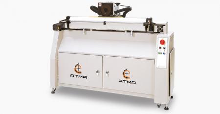 Affûteuse de racle automatique (course de meulage maximale de 1000 mm) - Adopte une roue diamantée pour un meulage rapide et fin, garantit une qualité d'impression.