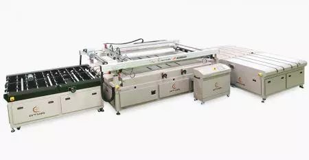 Automatic Automotive Front / Back Windshield Screen Printer - Belt transport substrate, distinctly control heavy and light air pressure for registration pins, precise control registration accuracy, nesting bar is added at bilateral side.