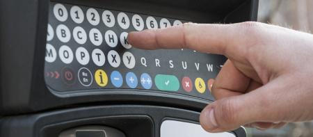 薄膜按键网印 - 各种设备仪器的控制面板印刷,如洗衣机、微波炉、保温瓶、烘干机等家电或工业仪器的标示操作面板印刷。