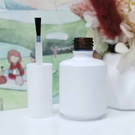 15/415 flat black cap, brush, nail glue glass bottle